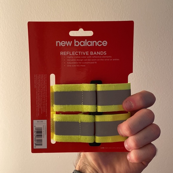 New balance iPhone waist pack / reflective running gear - Picture 7 of 7